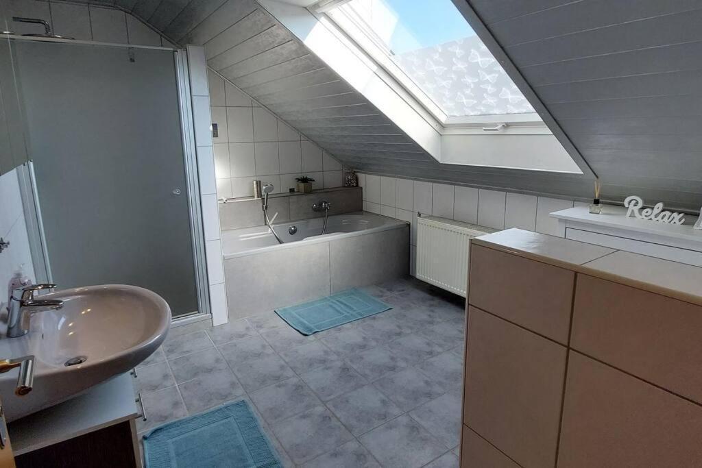 Grosse Tolle 4 Zimmer Ferienwohnung Im Herzen Des Odenwaldes Mörlenbach Exteriér fotografie