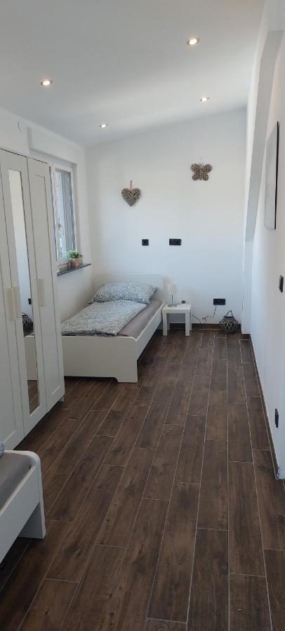 Grosse Tolle 4 Zimmer Ferienwohnung Im Herzen Des Odenwaldes Mörlenbach Exteriér fotografie